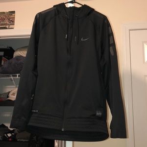 Nike therma fit hoodie